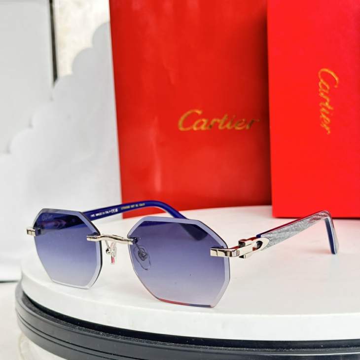 Picture of Cartier Sunglasses _SKUfw77709824fw